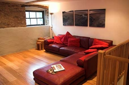 Lounge - The Pottery - Dartmouth
